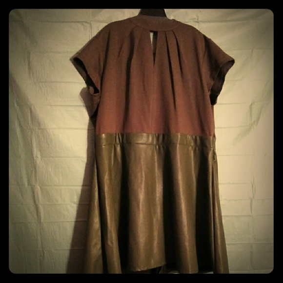 Dresses & Skirts - Dress